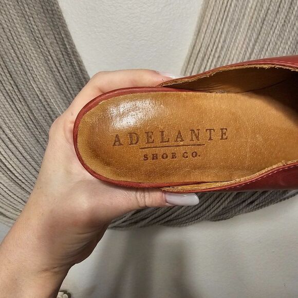 Adelante NWOT "The Camilia" Red Leather Clogs Sz 7 - Picture 8 of 8
